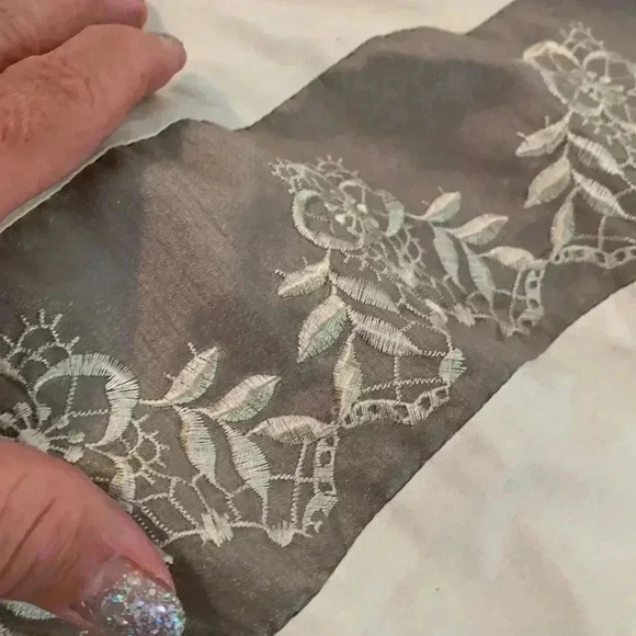 KAS Australia Australian King Duvet Cover 96”  wide 88” long, 100% cotton - Picture 7 of 10